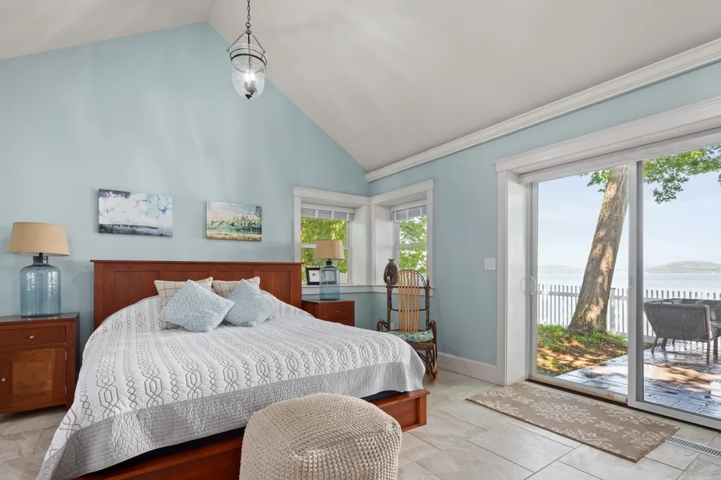 2284 Porters Point Road Colchester VT 05446