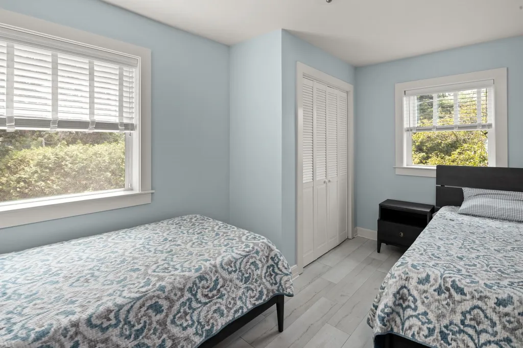 2284 Porters Point Road Colchester VT 05446