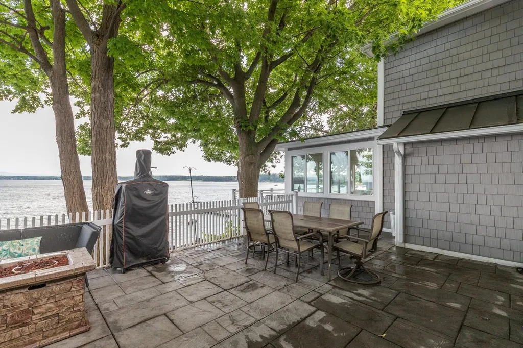 2284 Porters Point Road Colchester VT 05446