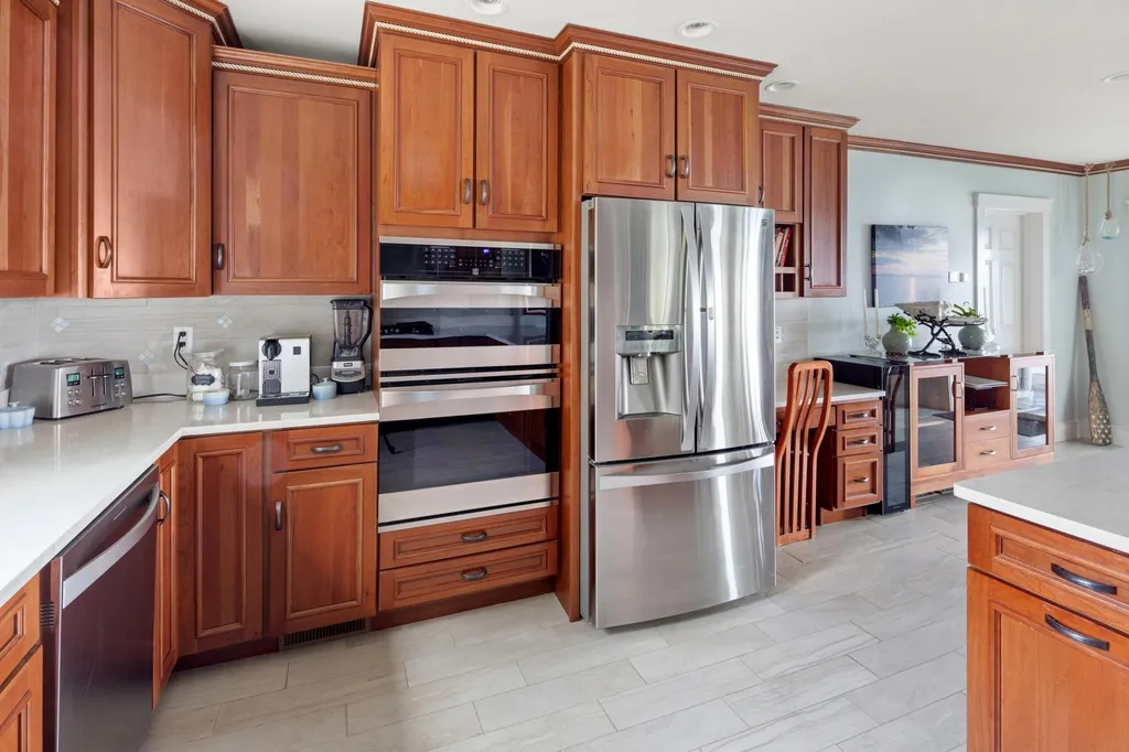 2284 Porters Point Road Colchester VT 05446