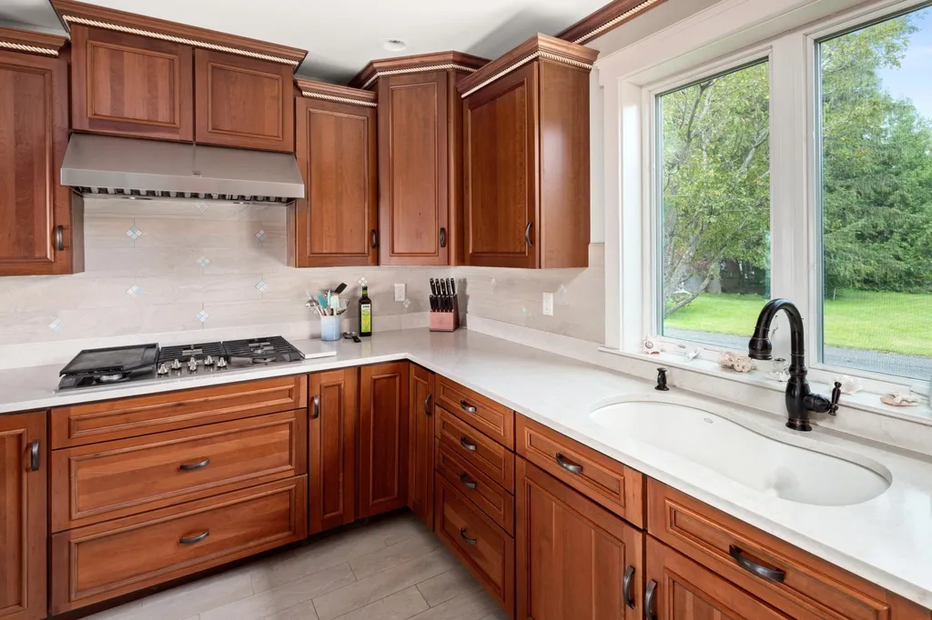 2284 Porters Point Road Colchester VT 05446