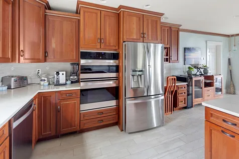 2284 Porters Point Road Colchester VT 05446