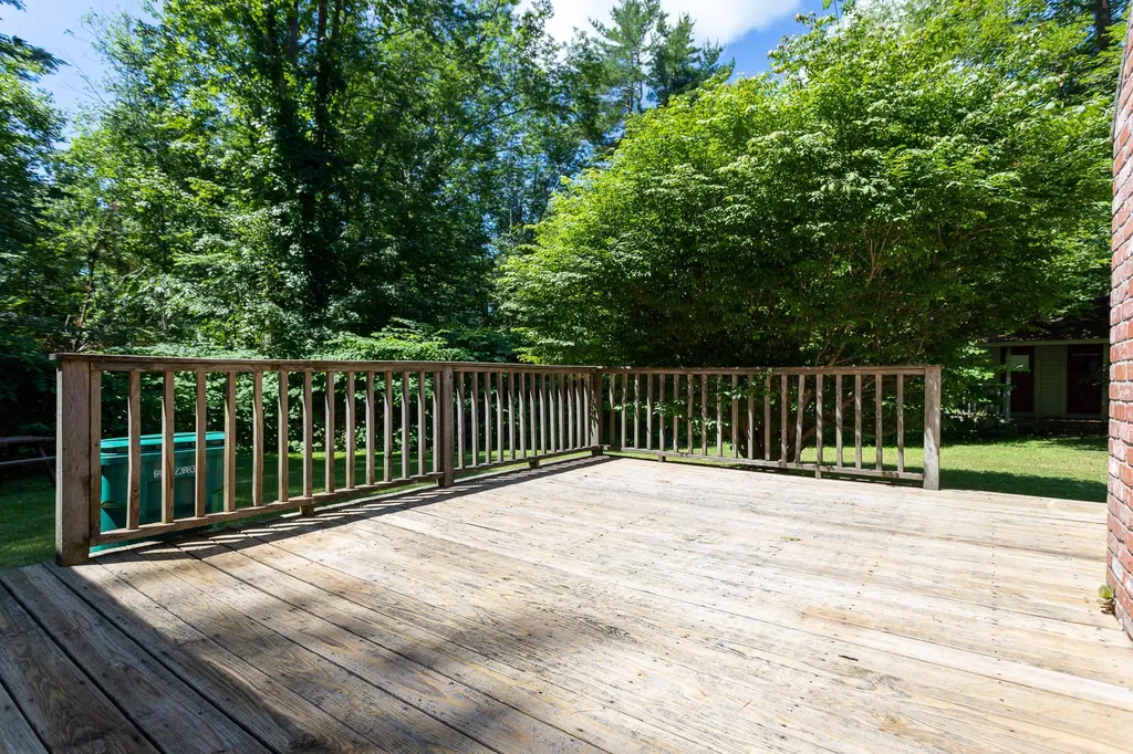 27 Briar Road Hampton NH 03842