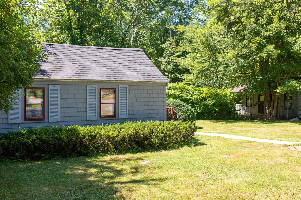 27 Briar Road Hampton NH 03842