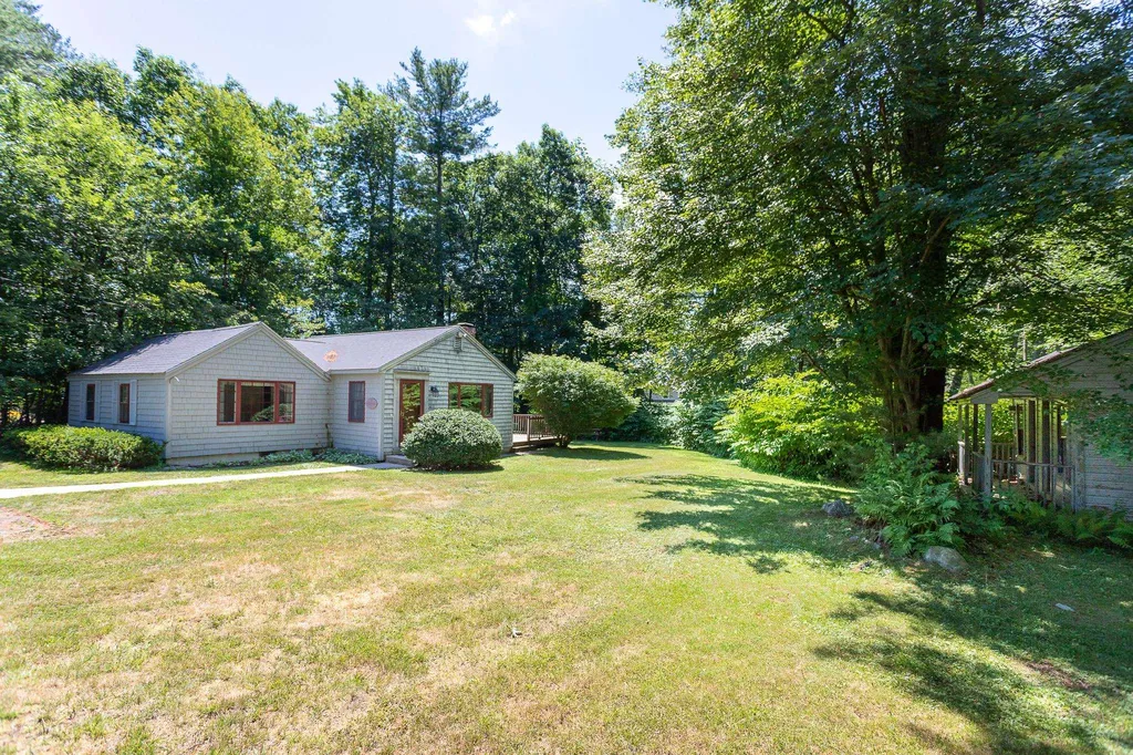 27 Briar Road Hampton NH 03842