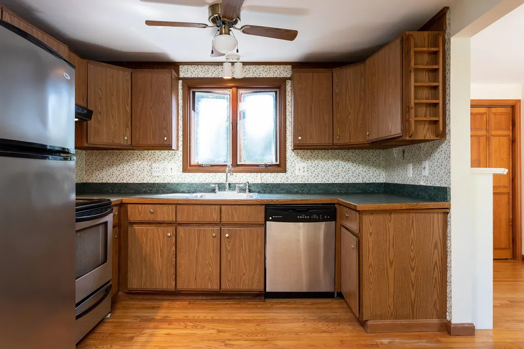 27 Briar Road Hampton NH 03842