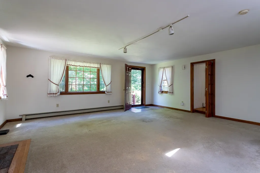 27 Briar Road Hampton NH 03842