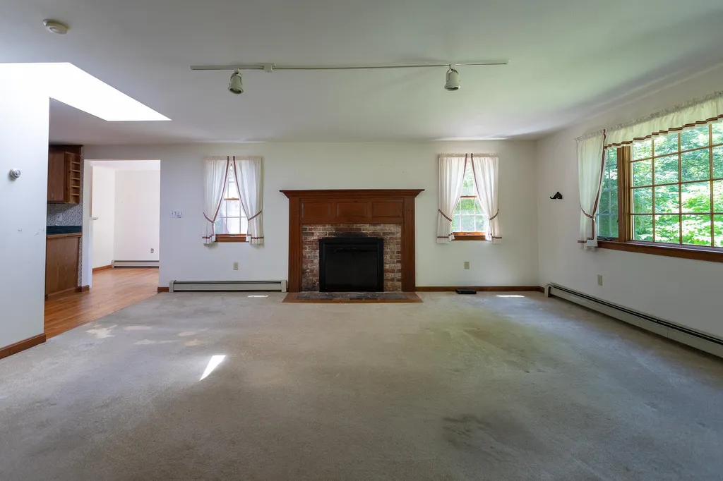 27 Briar Road Hampton NH 03842