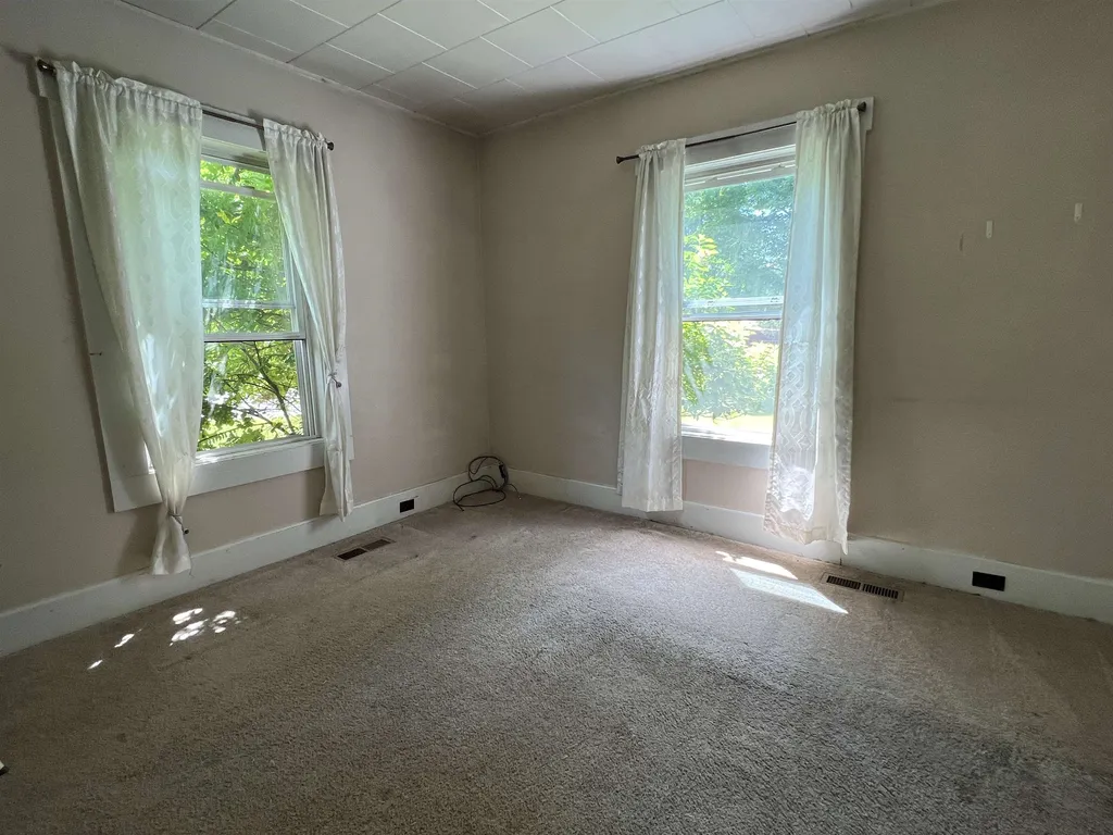 59 Shedd Street Enfield NH 03748