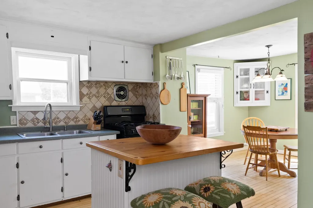65 Elm Street Winooski VT 05404