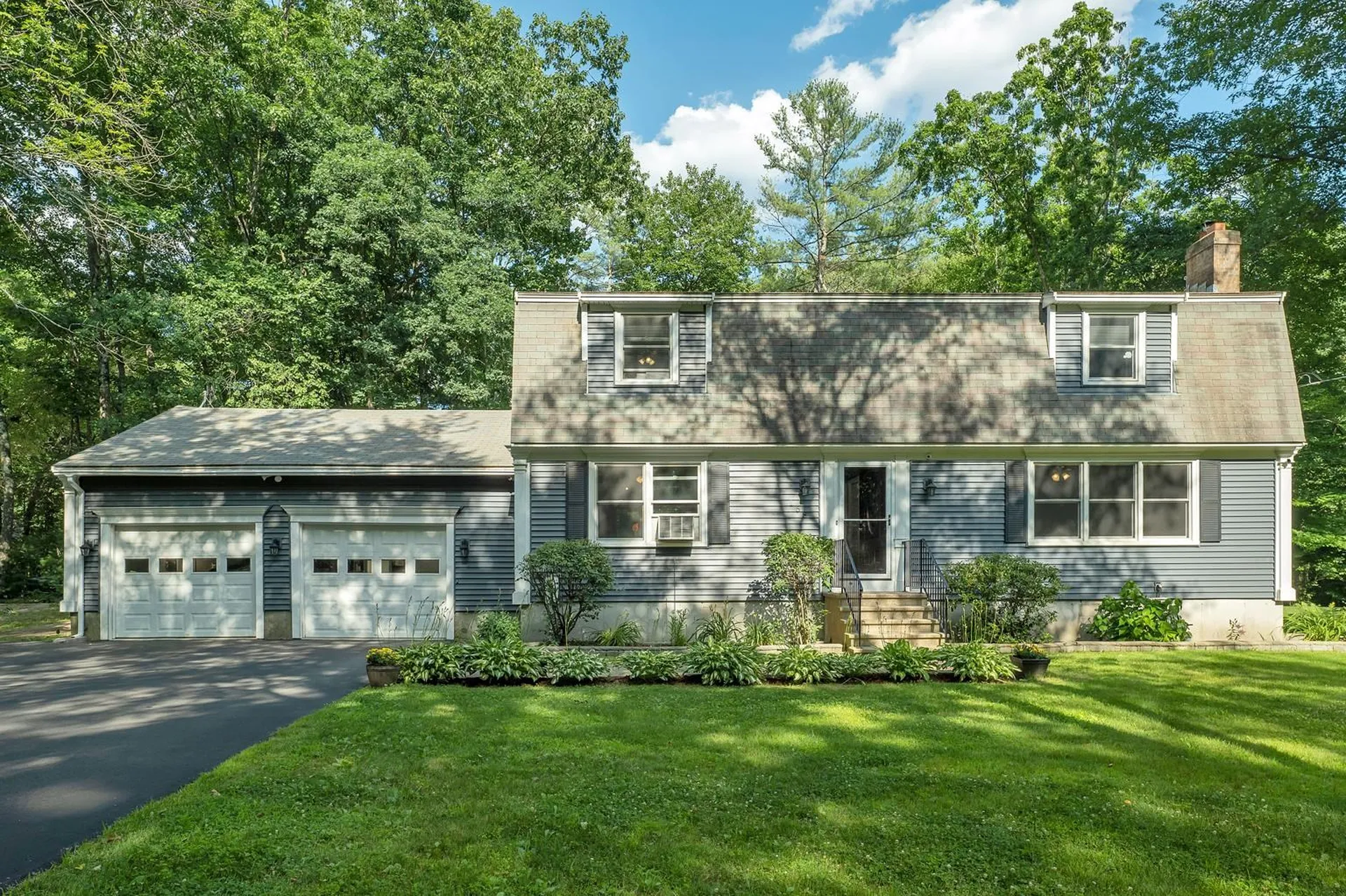 158 High Range Road Londonderry NH 03053