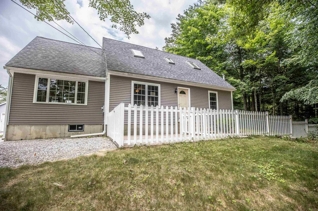 22 Dowst Road Allenstown NH 03275