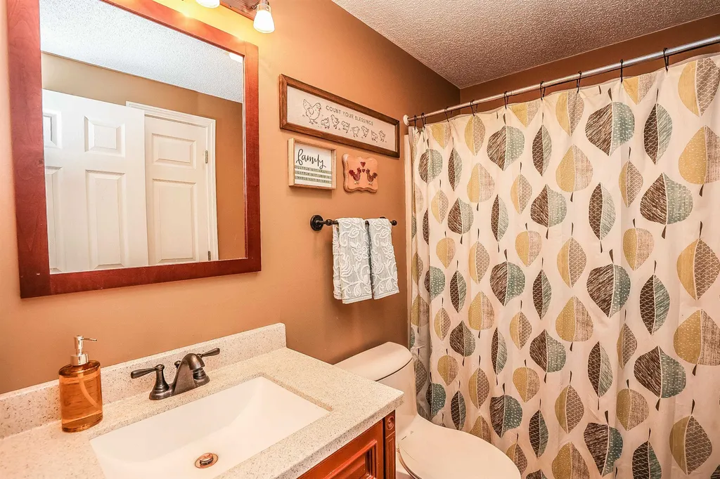 22 Dowst Road Allenstown NH 03275