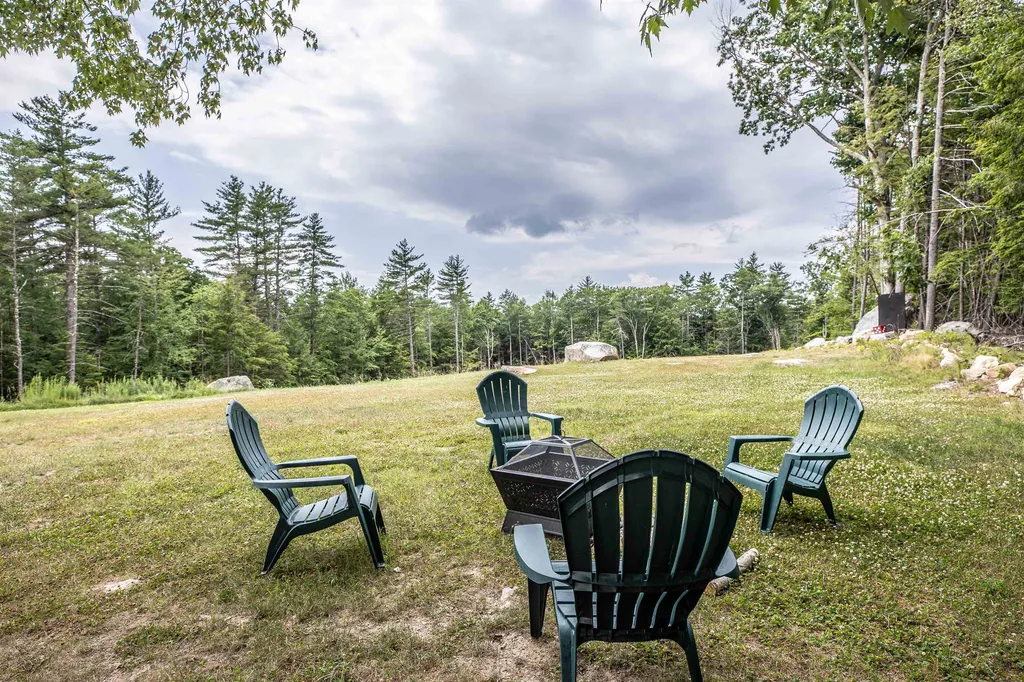 22 Dowst Road Allenstown NH 03275
