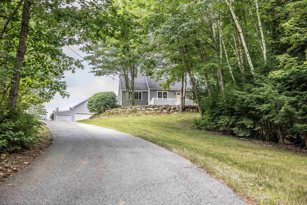 22 Dowst Road Allenstown NH 03275