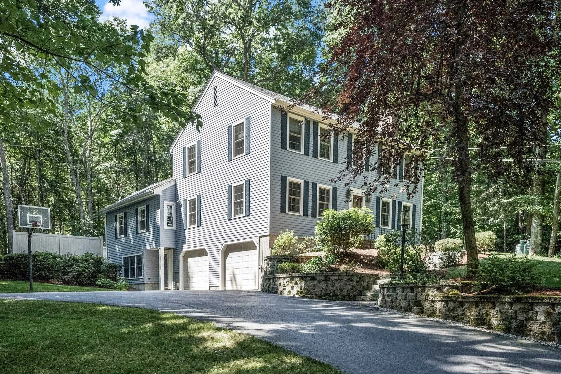 11 Cindy Drive Hooksett NH 03106