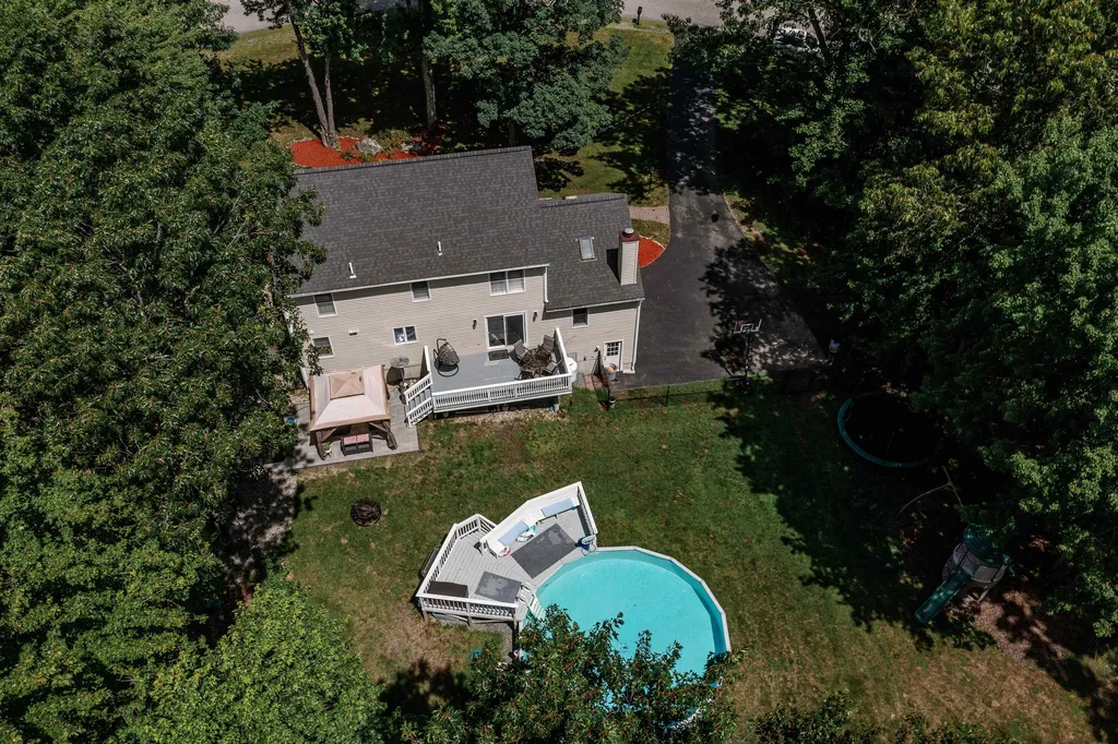 12 Pillsbury Pasture Road Kingston NH 03848