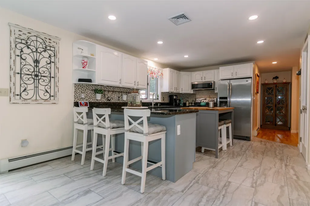 12 Pillsbury Pasture Road Kingston NH 03848
