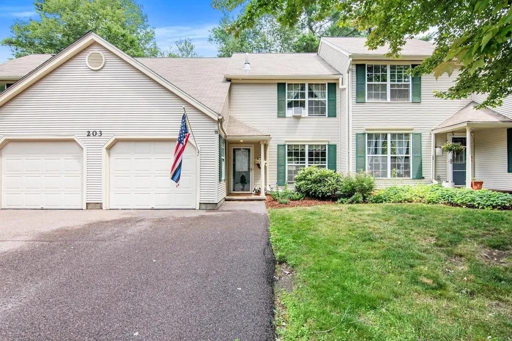 203 Deer Lane Colchester VT 05446