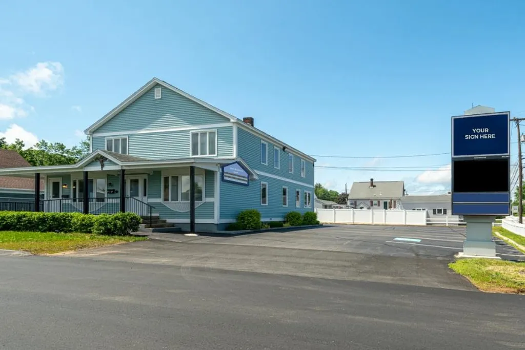 4 Pershing Street Goffstown NH 03045