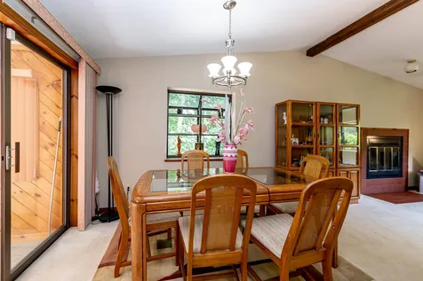 27 Cunningham Drive Derry NH 03038