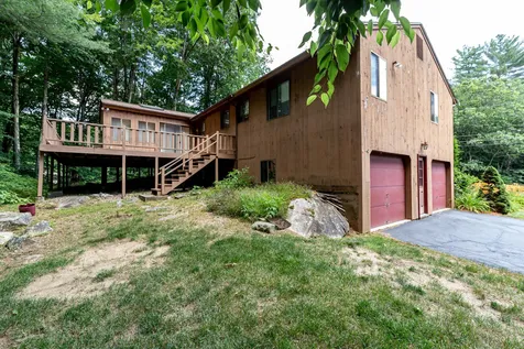 27 Cunningham Drive Derry NH 03038