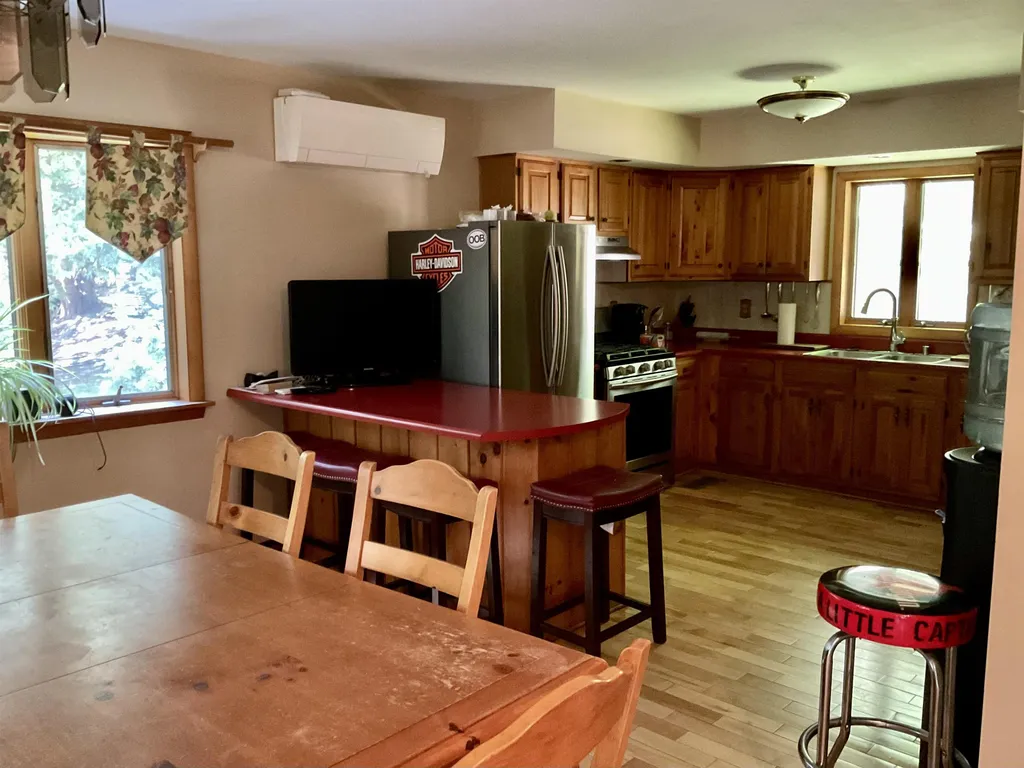 252 Vt Route 14 Sharon VT 05065
