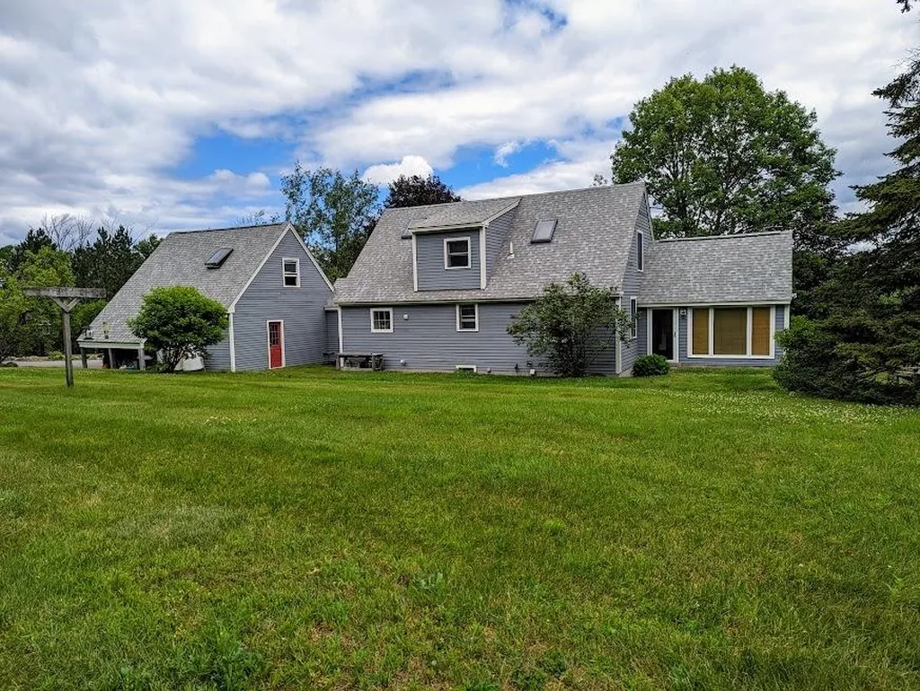 514 Foster Hill Road Henniker NH 03242