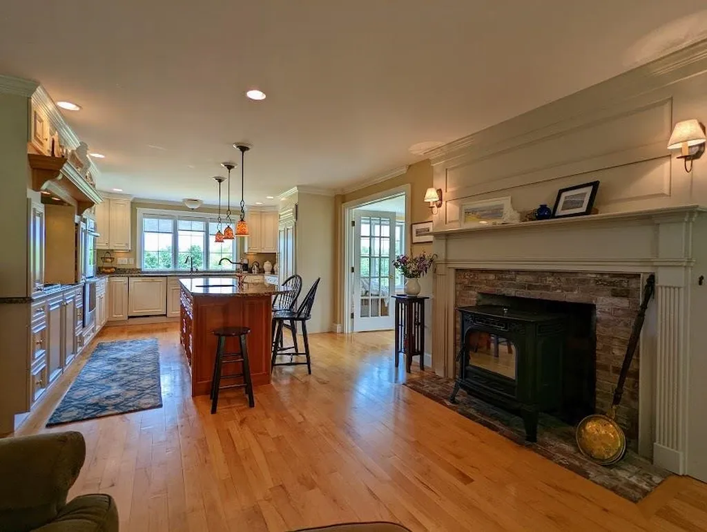 373 Stumpfield Road Hopkinton NH 03229