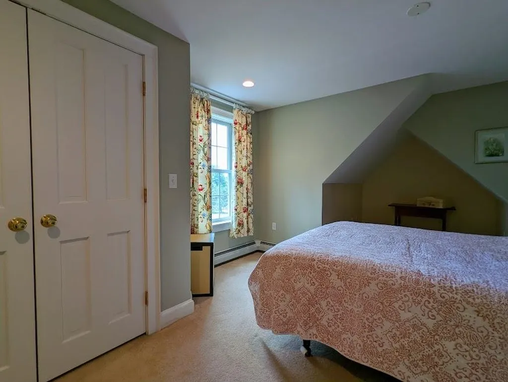 373 Stumpfield Road Hopkinton NH 03229