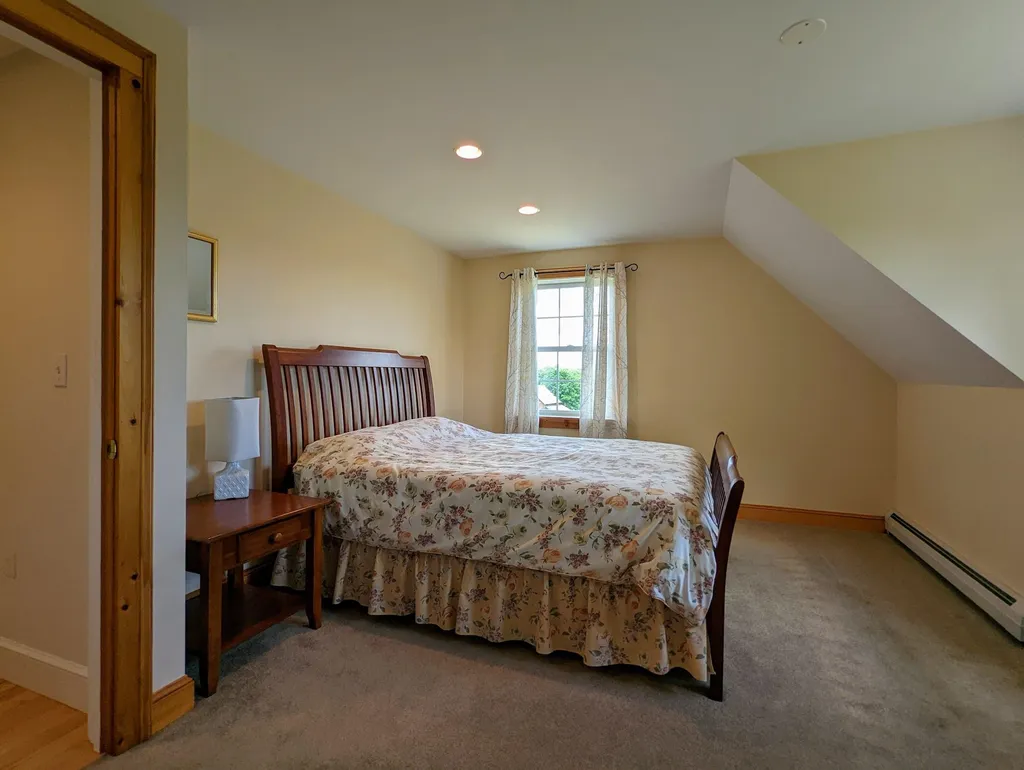 373 Stumpfield Road Hopkinton NH 03229
