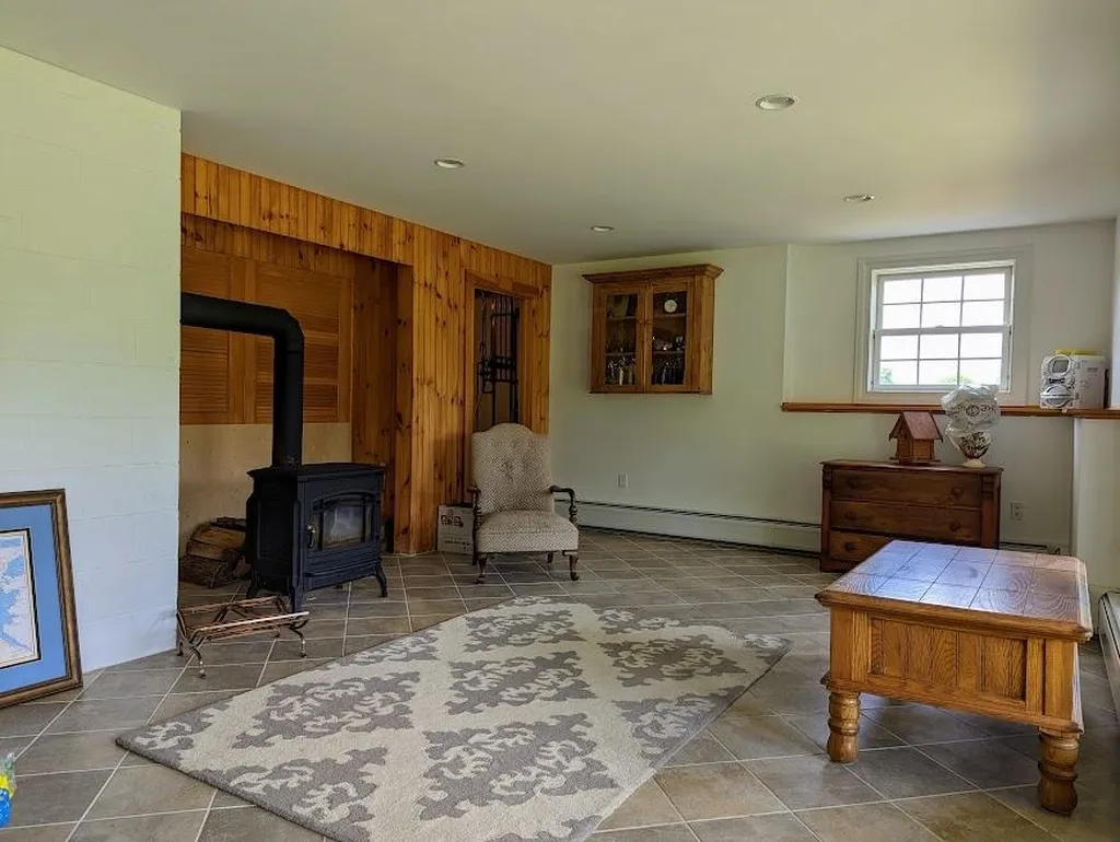 373 Stumpfield Road Hopkinton NH 03229