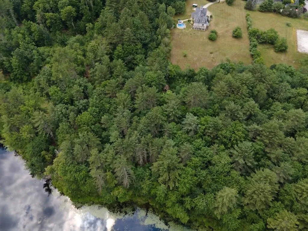 373 Stumpfield Road Hopkinton NH 03229