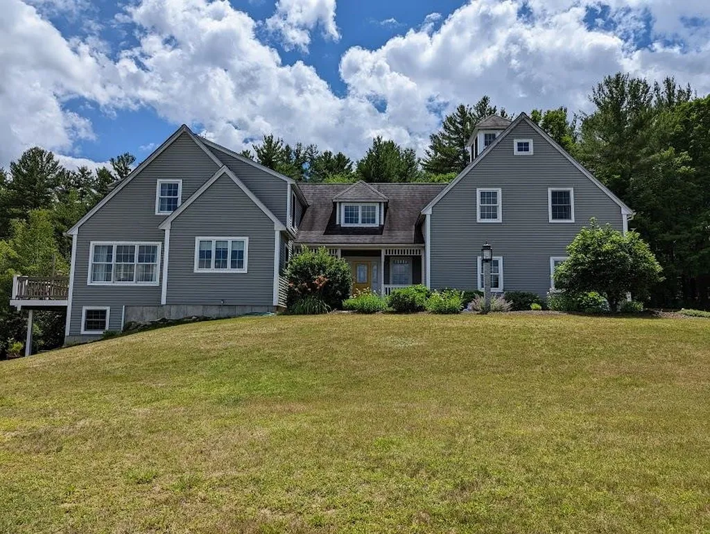 373 Stumpfield Road Hopkinton NH 03229