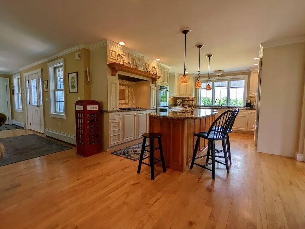 373 Stumpfield Road Hopkinton NH 03229