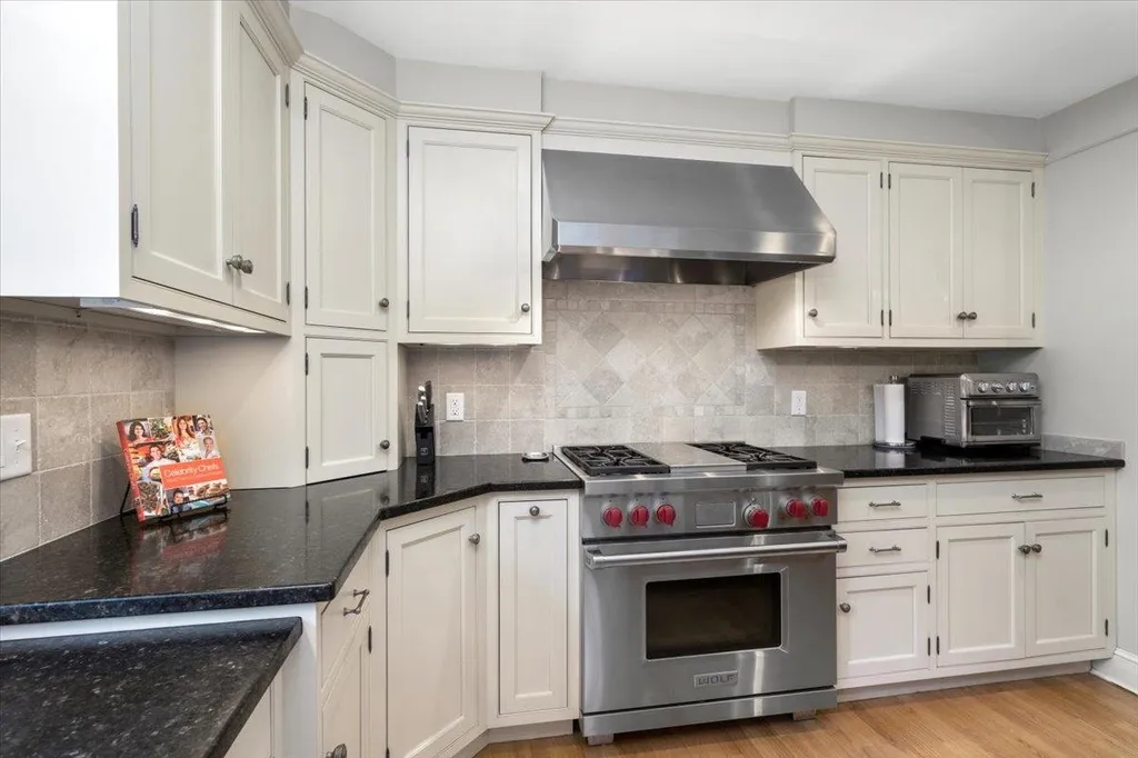 211 Hedgerose Lane Hopkinton NH 03229