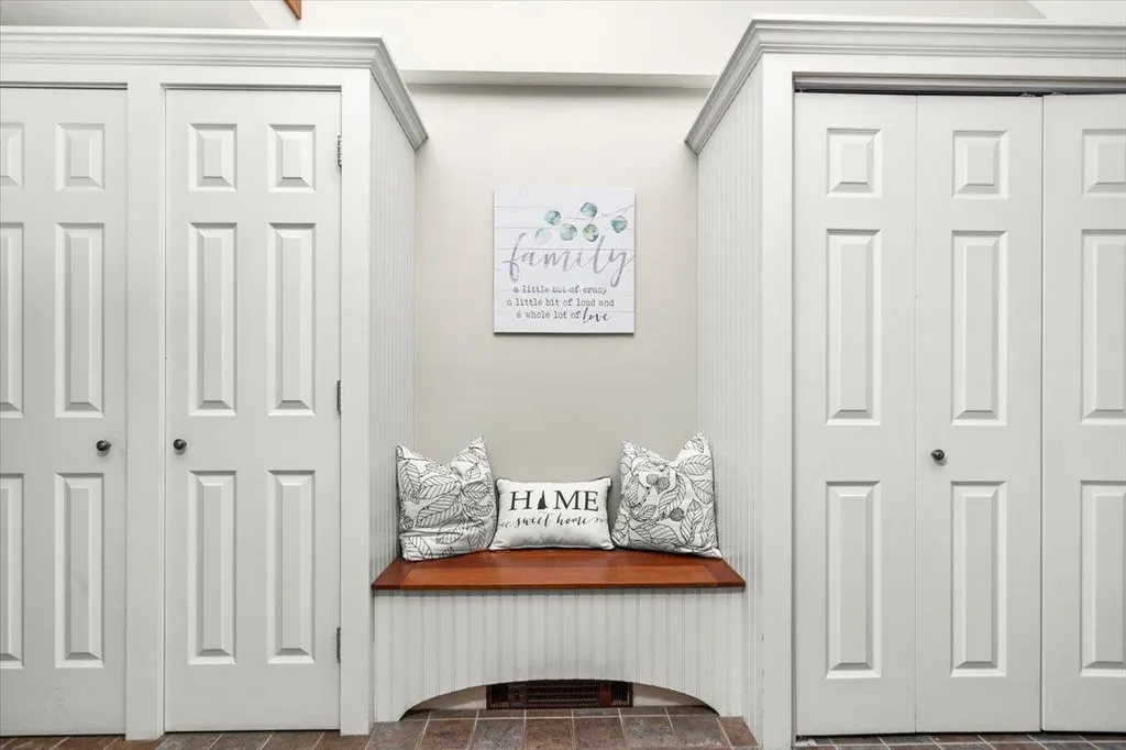 211 Hedgerose Lane Hopkinton NH 03229