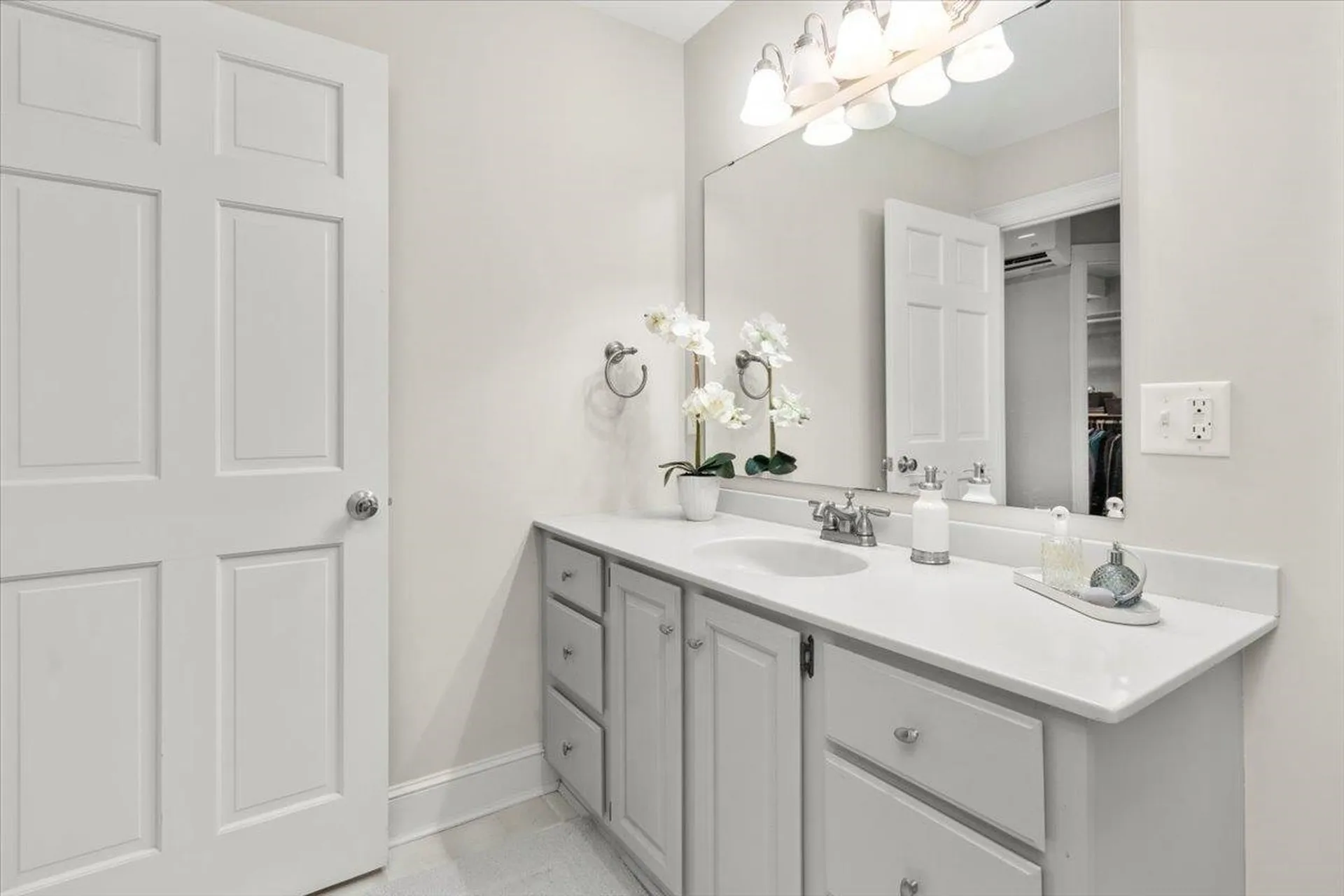 211 Hedgerose Lane Hopkinton NH 03229