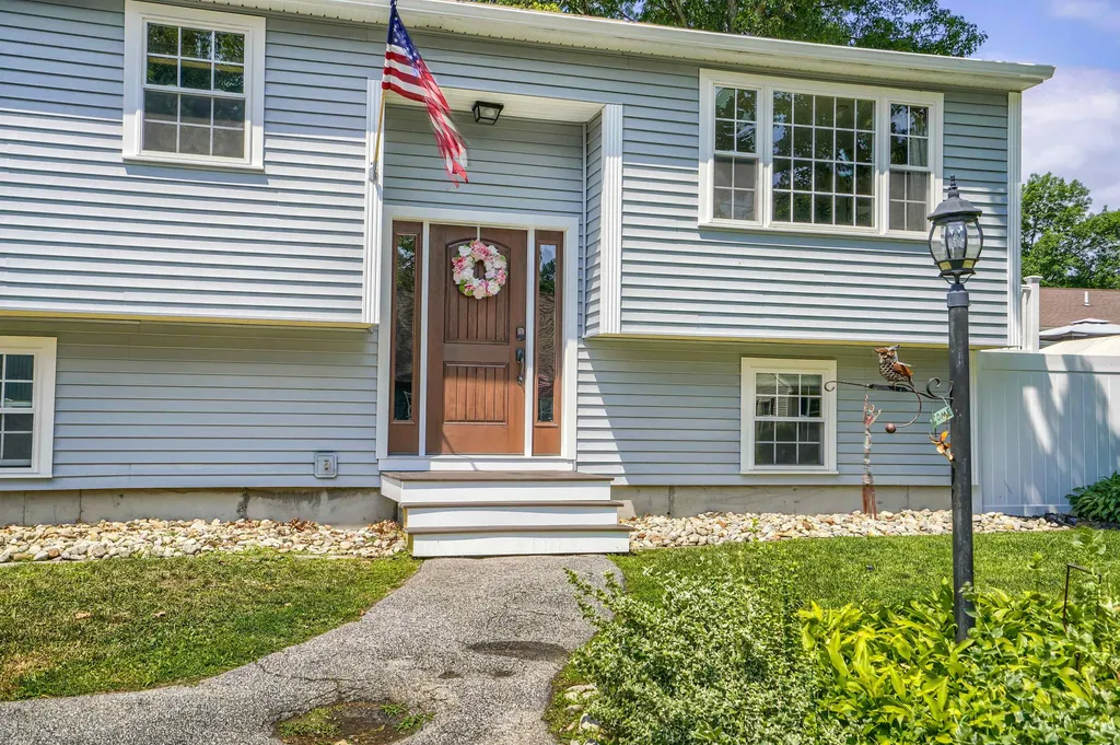 105 S Gray Street Manchester NH 03103