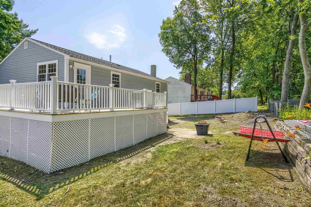 105 S Gray Street Manchester NH 03103
