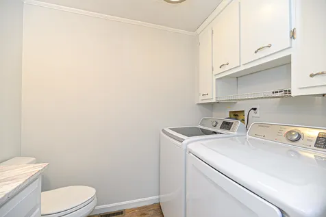 45 Hawkstead Hollow Nashua NH 03063