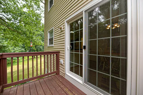 45 Hawkstead Hollow Nashua NH 03063