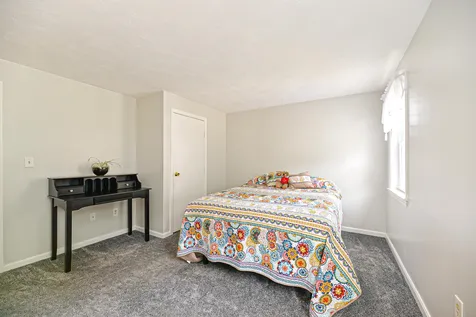 45 Hawkstead Hollow Nashua NH 03063