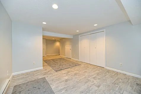 45 Hawkstead Hollow Nashua NH 03063