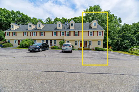 45 Hawkstead Hollow Nashua NH 03063