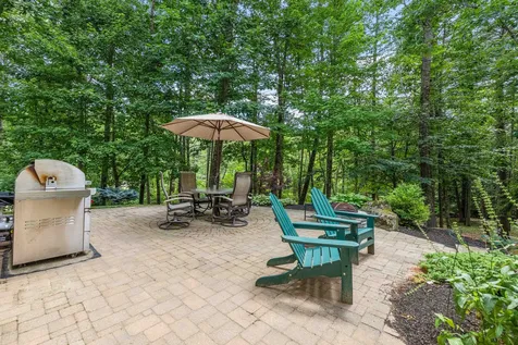21 Saunders Hill Road New Boston NH 03070
