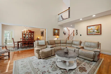 21 Saunders Hill Road New Boston NH 03070