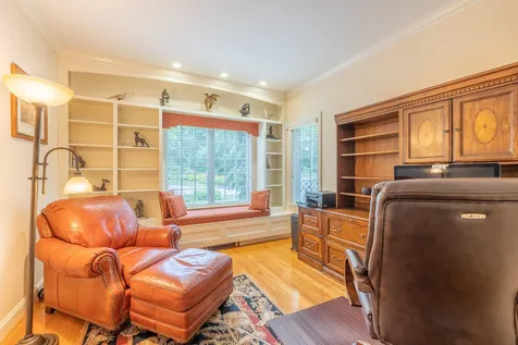 21 Saunders Hill Road New Boston NH 03070