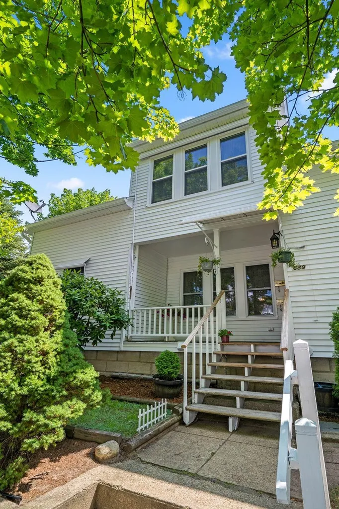689 Rimmon Street Manchester NH 03102