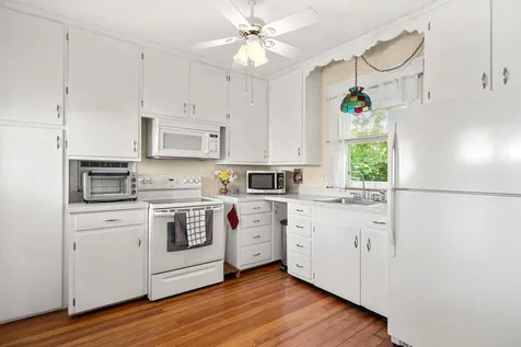689 Rimmon Street Manchester NH 03102